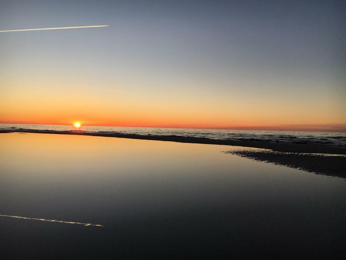 Apartamenty Baltyk Karwia Exteriör bild